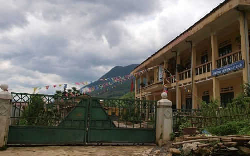 Sapa Trekking Tour 3 Days 2 Nights By Day Bus (Overnight at Hotel)